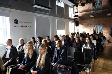 Konferencja pt. „Europa – wizje i strategie na przyszłość” odbyła się w II LO